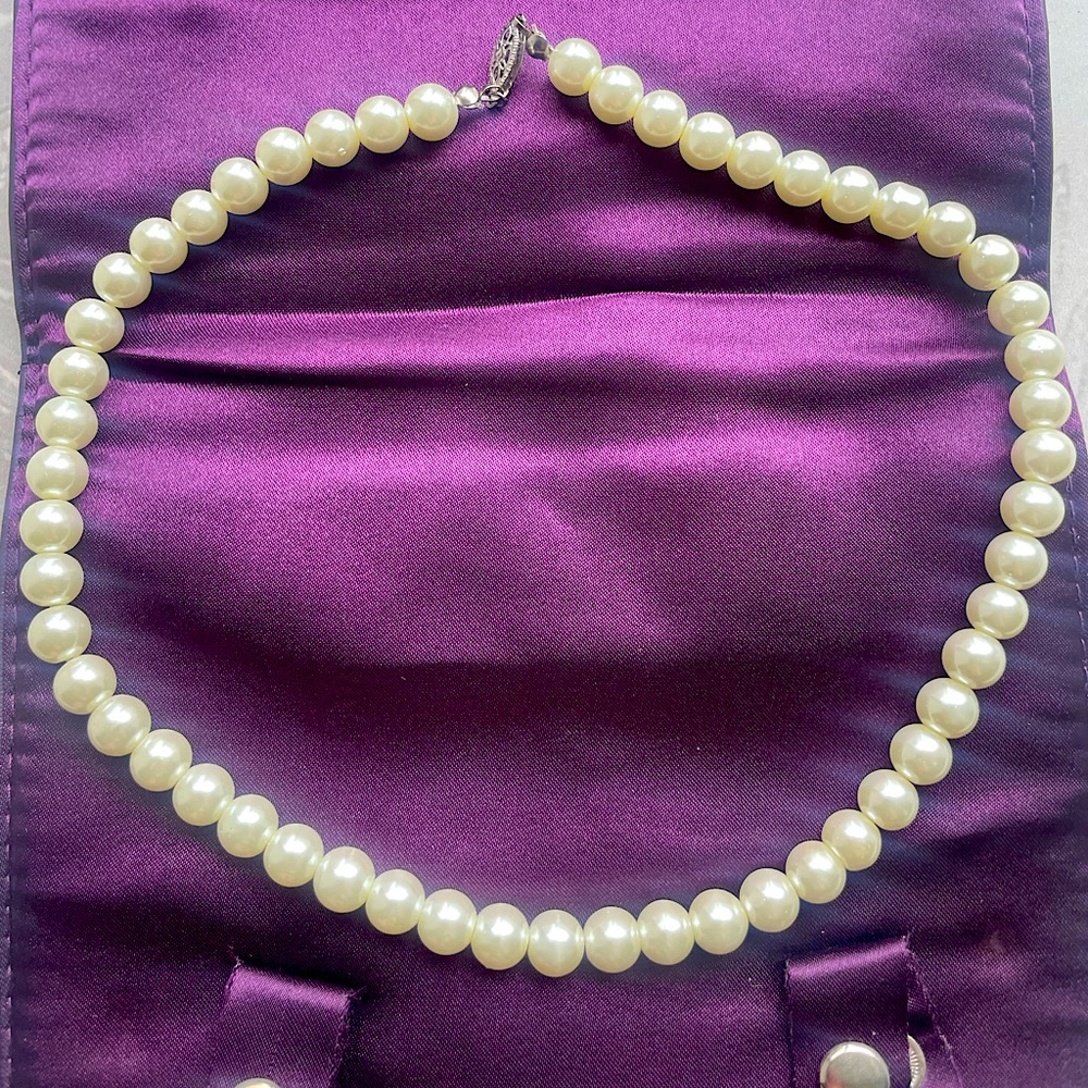 Iconic 14k white gold big pearls collar necklace, Grace Kelly vibe
 😍